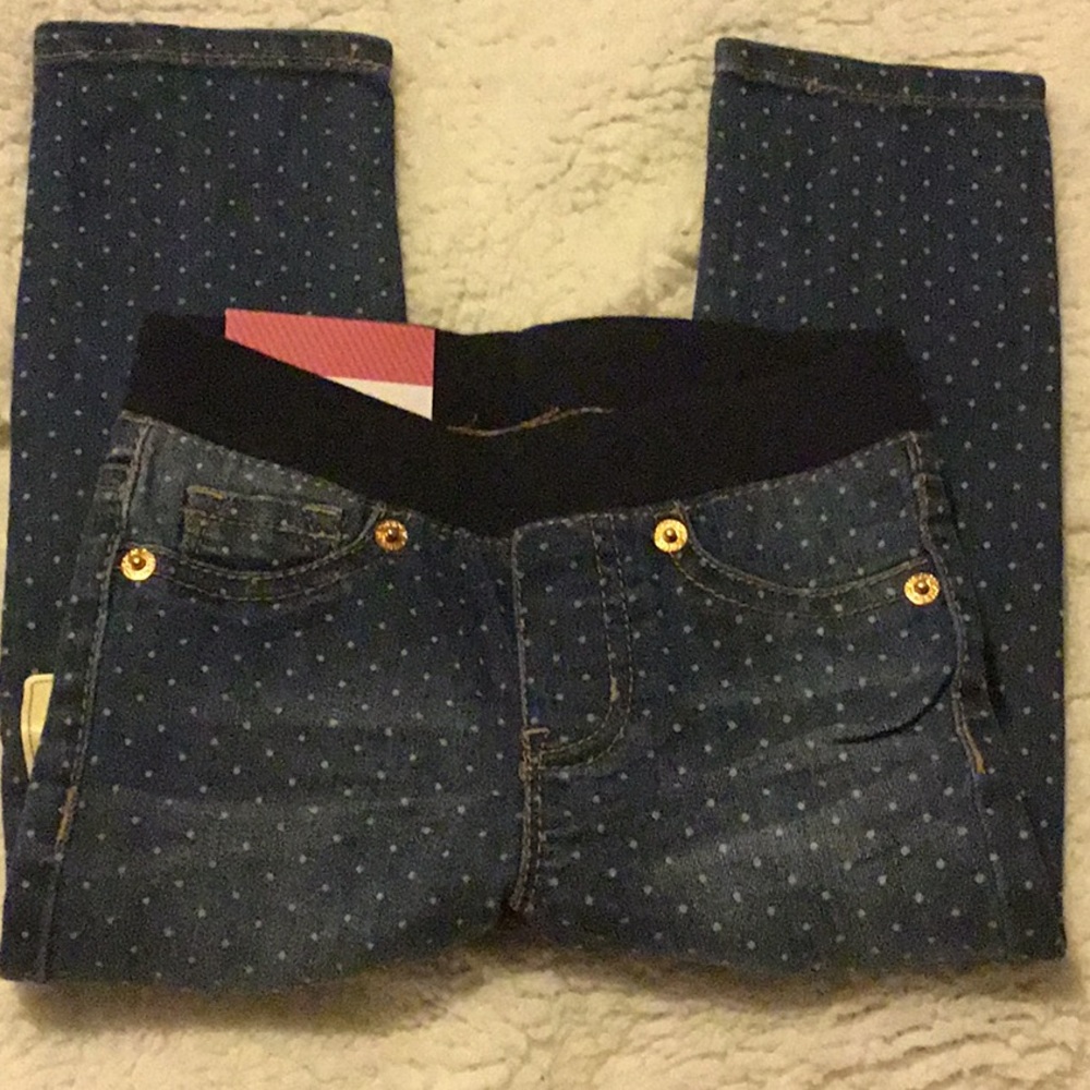 Toddler stretch polka dotted denim jegging .